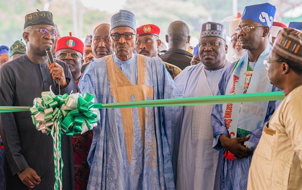SEASON OF COMPLETION, COMMISSIONING AND IMPACT... President Muhammadu Buhari (3rd left), Hon. Minister of Works and Housing, Mr. Babatunde Fashola, SAN (left),President of the Senate, Senator Ahmad Lawan (2nd right),Governor of Nasarawa State, Engr. Abdullahi Sule ( right),Governor of Ebonyi State, Engr. David Nweze Umami(2nd left) and others during the Commissioning of the Federal Secretariat Complex named by the President in honour of Hon. Justice Sidi Bage in Bukar Sidi, along Jos road, Lafia, Nasarawa State on Saturday, 4th February 2023. 