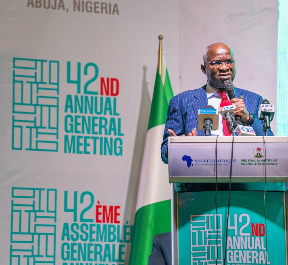 Hon. Minister of Works & Housing and Chairman of the Board of Shelter Afrique, Mr Babatunde Fashola,SAN (left) during the Opening Programme of the 42nd Annual General Meeting and Symposium of Shelter Afrique with the theme," Political Economy in the Built Environment," jointly organized by the Federal Ministry of Works & Housing and Shelter Afrique at the Transcorp Hilton Abuja on Monday, 6th May 2023.