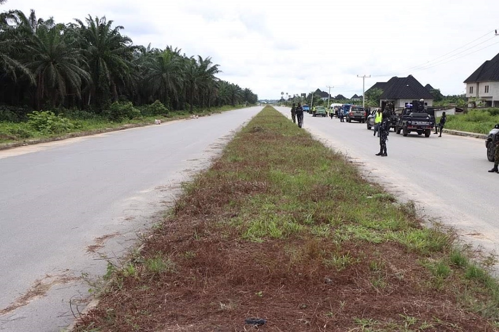 Dualisation of Yenegwe Road Junction - Kolo-Otuoke - Bayelsa Palm (20km) in Bayelsa State