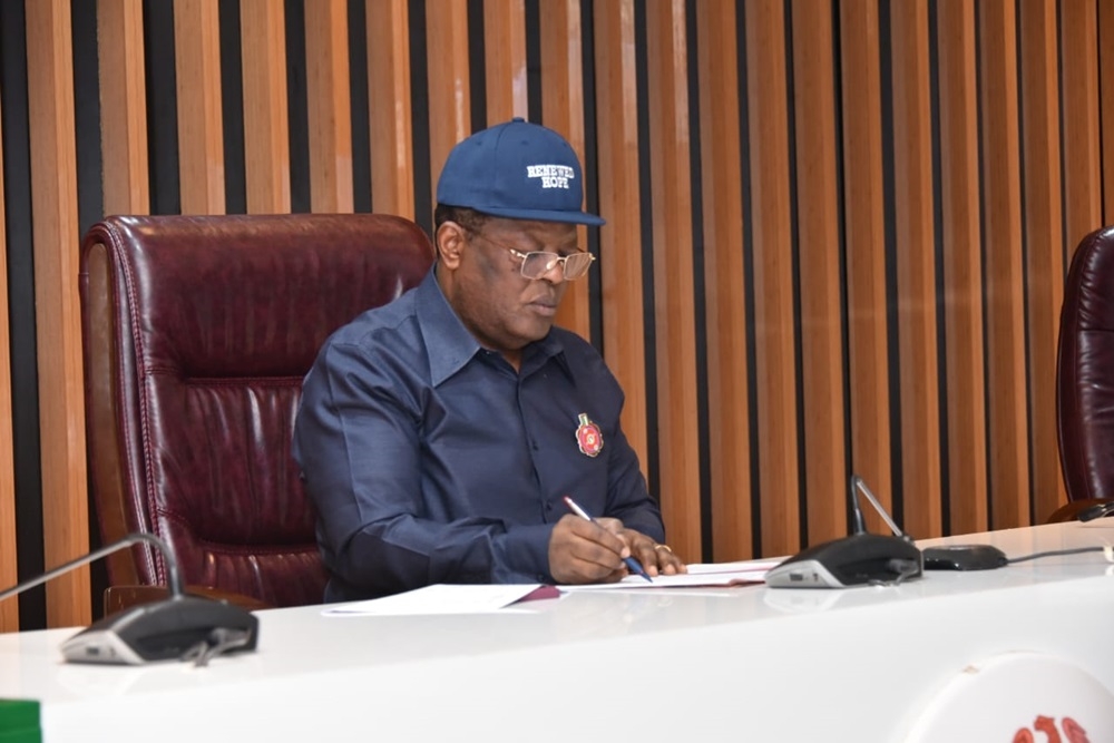 Hon. Minister of Works, H.E Sen. Engr. Nweze David Umahi, CON, Inaugurates Committees to Fast- Track the Implementation of HDMI Programme on 9th January, 2024.